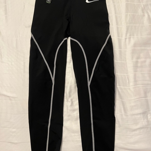 Off White x Nike leggings - Picture 3 of 3